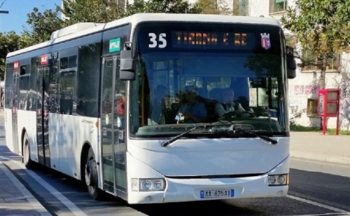 Rihapet transporti publik pas 3 muajsh: Ja rregullat e percaktuara per qytetaret